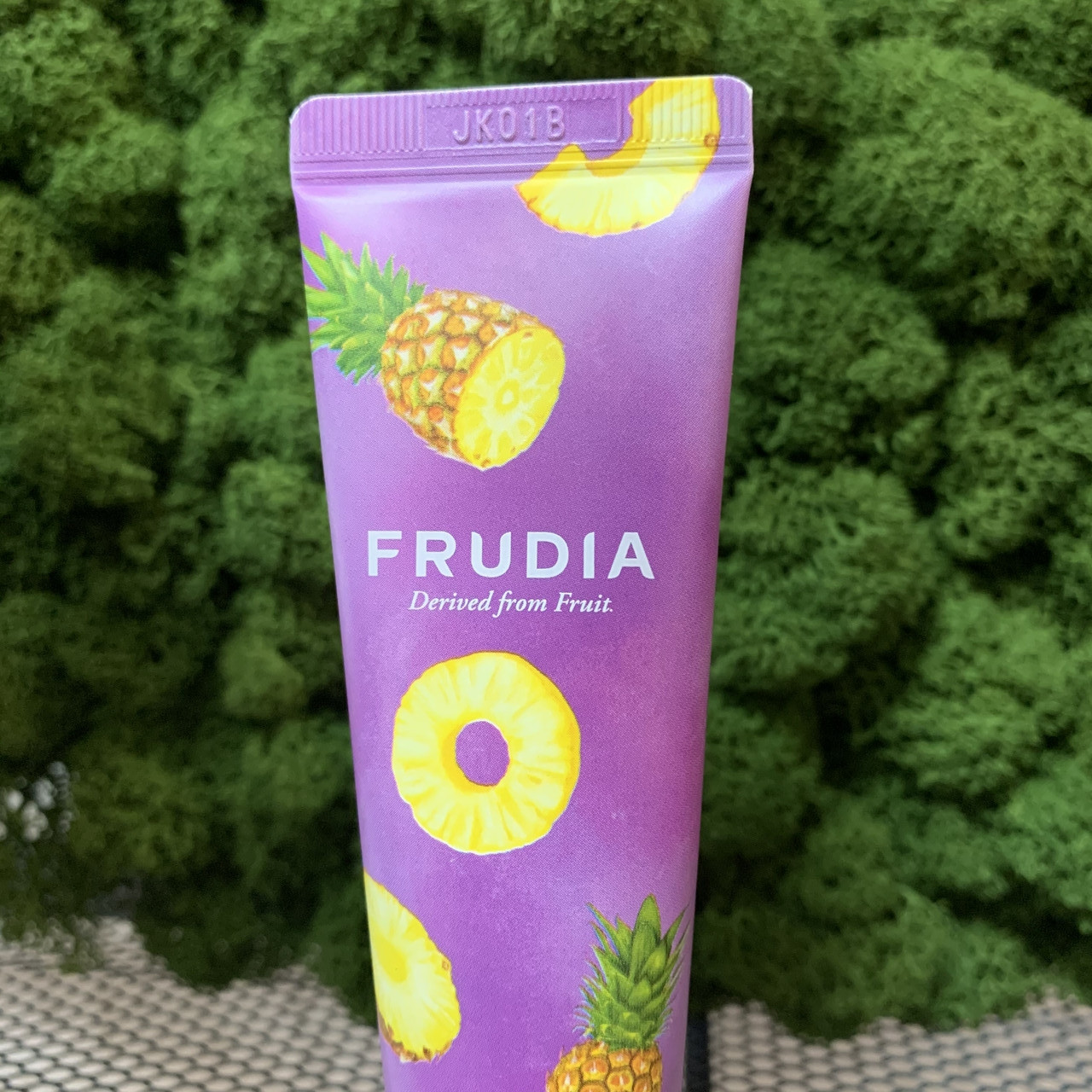 Крем для рук с экстрактом ананаса Frudia My Orchard Pineapple Hand Cream, 30 мл - фото 2 - id-p120532748