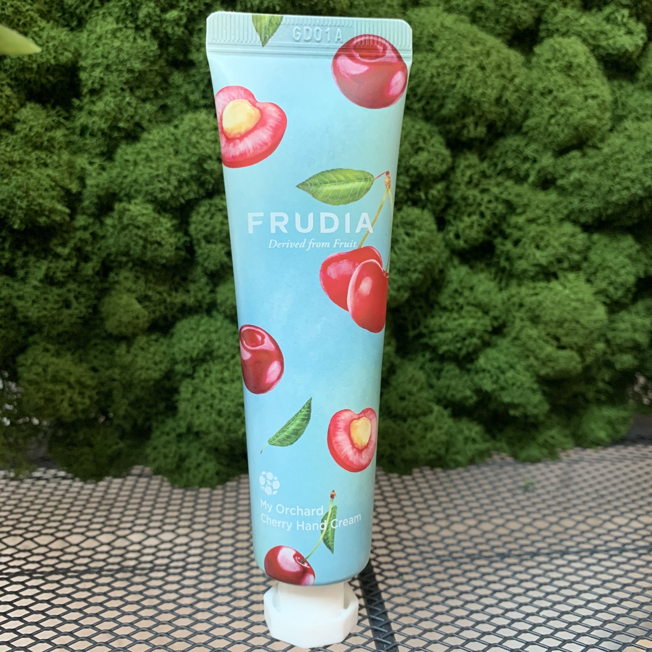 Крем для рук с экстрактом вишни Frudia My Orchard Cherry Hand Cream, 30 мл - фото 1 - id-p120533617