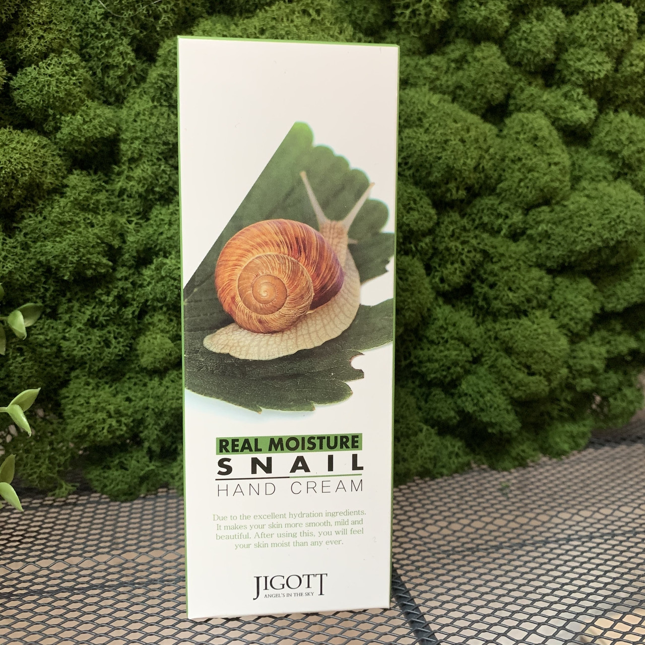 Крем для рук с муцином улитки Jigott Real Moisture Snail Hand Cream, 100 мл - фото 2 - id-p120533858