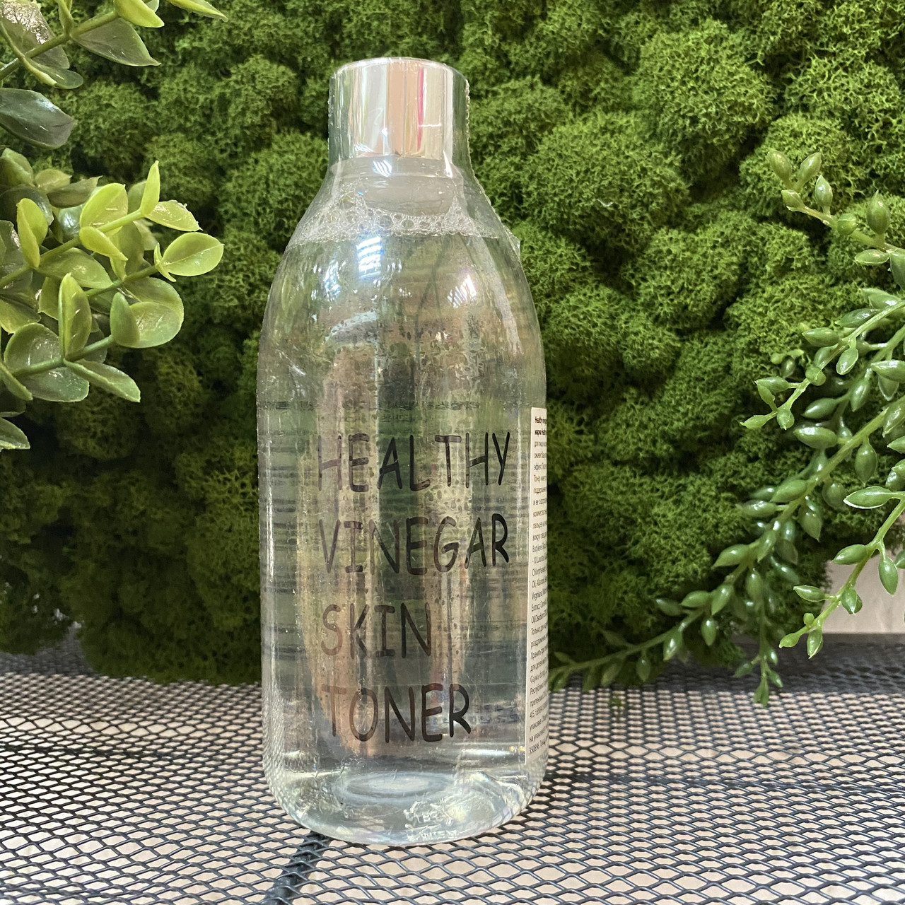 Тонер для лица с ферментированным яблоком Realskin Healthy Vinegar Skin Toner (Apple), 300 мл - фото 2 - id-p120695362