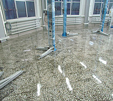 Грунты лаки полиуретановые для бетона плитки камня и бетонных полов