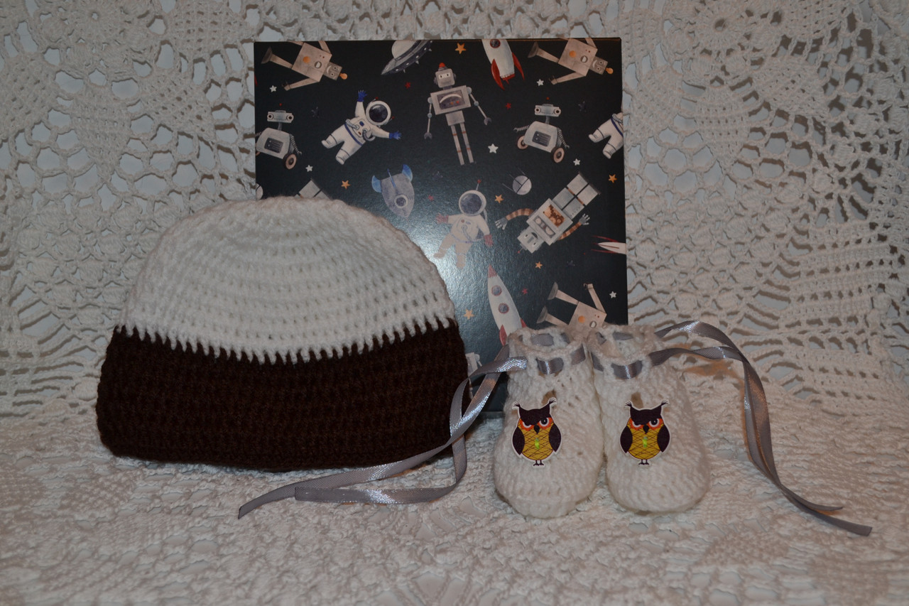 Вязаный комплект : пинетки шапочка для мальчика - фото 3 - id-p121074058