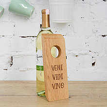 Подставка для винной бутылки "Veni Vidi Vino", натуральное дерево
