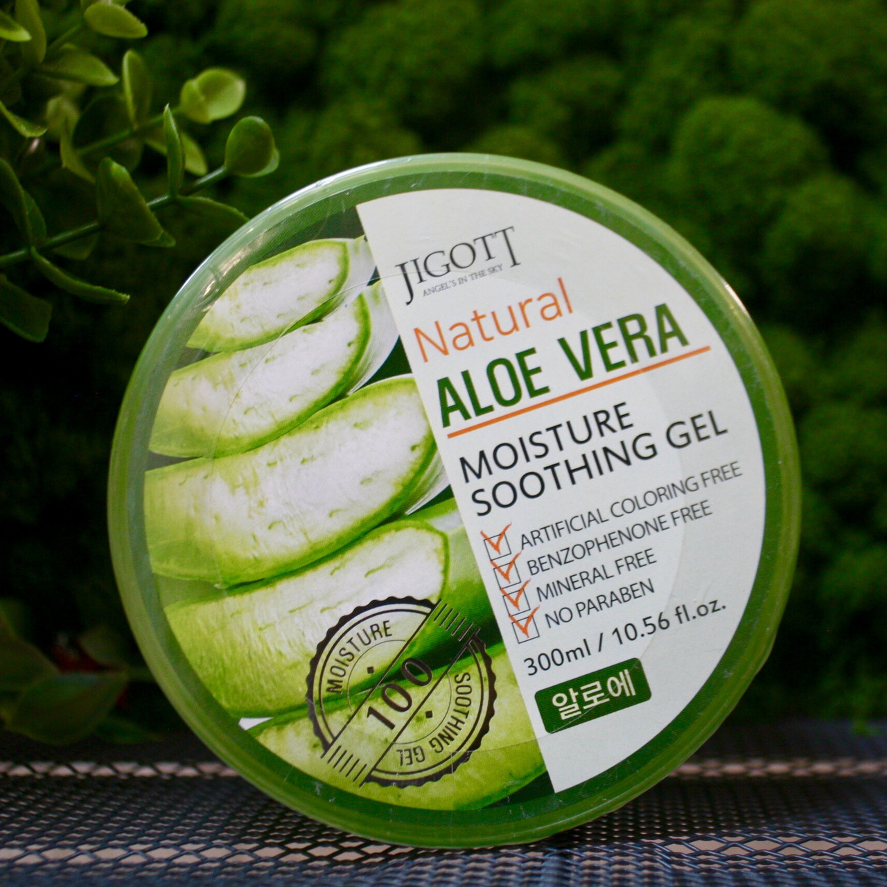 Увлажняющий гель для лица и тела с экстрактом алоэ JIGOTT Natural Aloe Vera Moisture Soothing Gel, 300 мл - фото 1 - id-p121505599