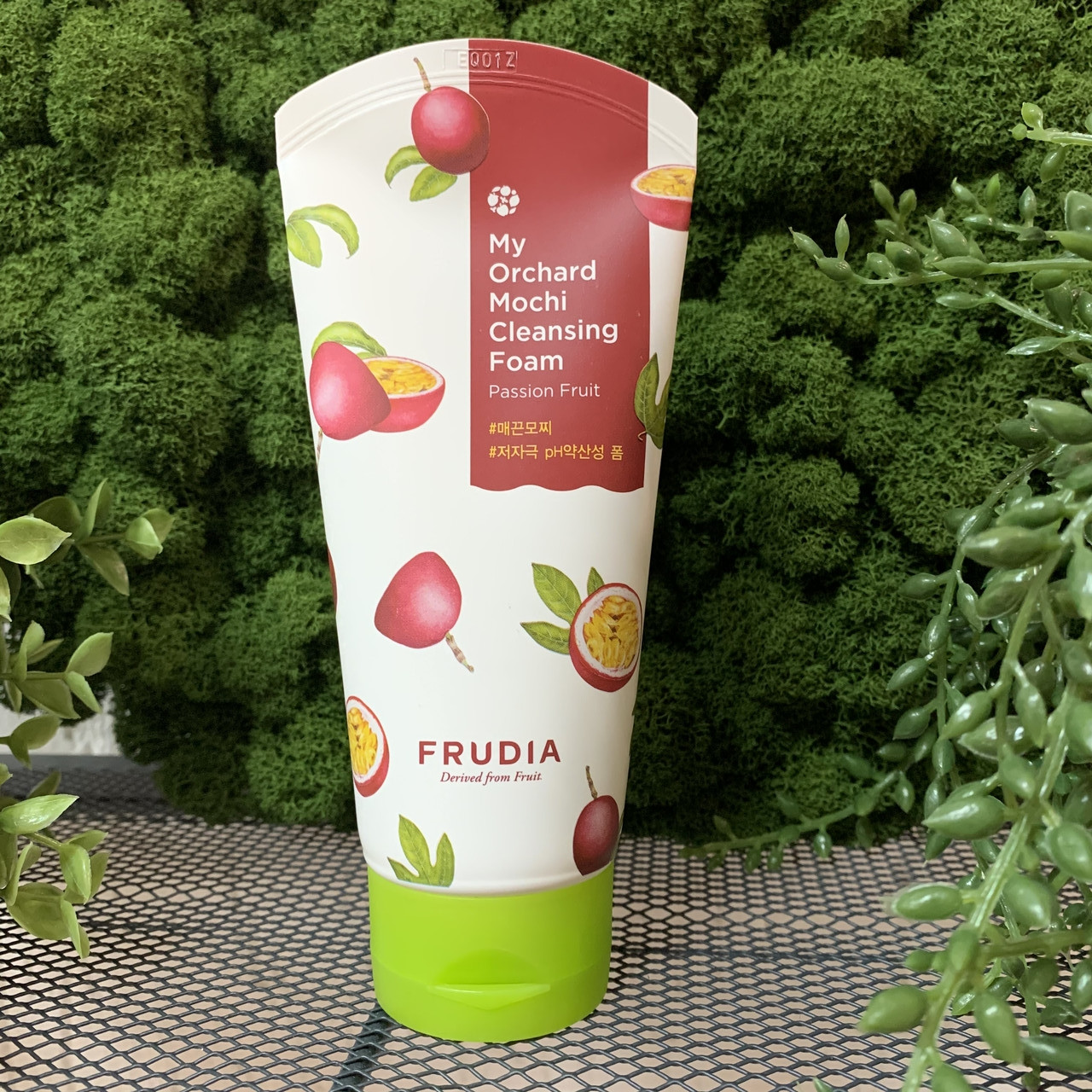 Пенка для умывания с маракуйей Frudia My Orchard Passion Fruit Cleansing Foam, 125 мл - фото 1 - id-p121505572