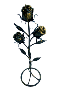 Роза с тремя бутонами на круглой подставке