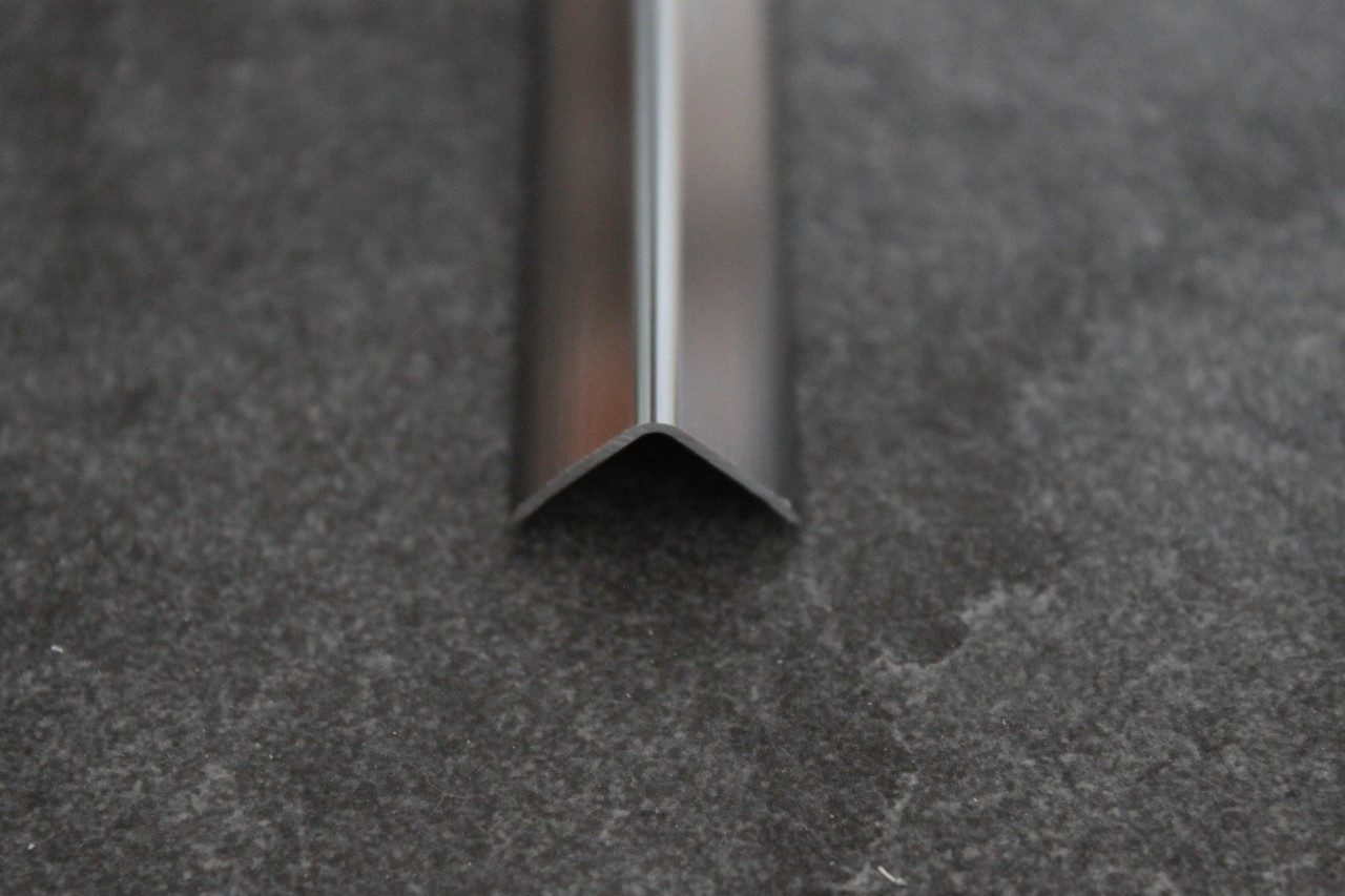 Уголок алюминиевый 10х10 графит 2,7м