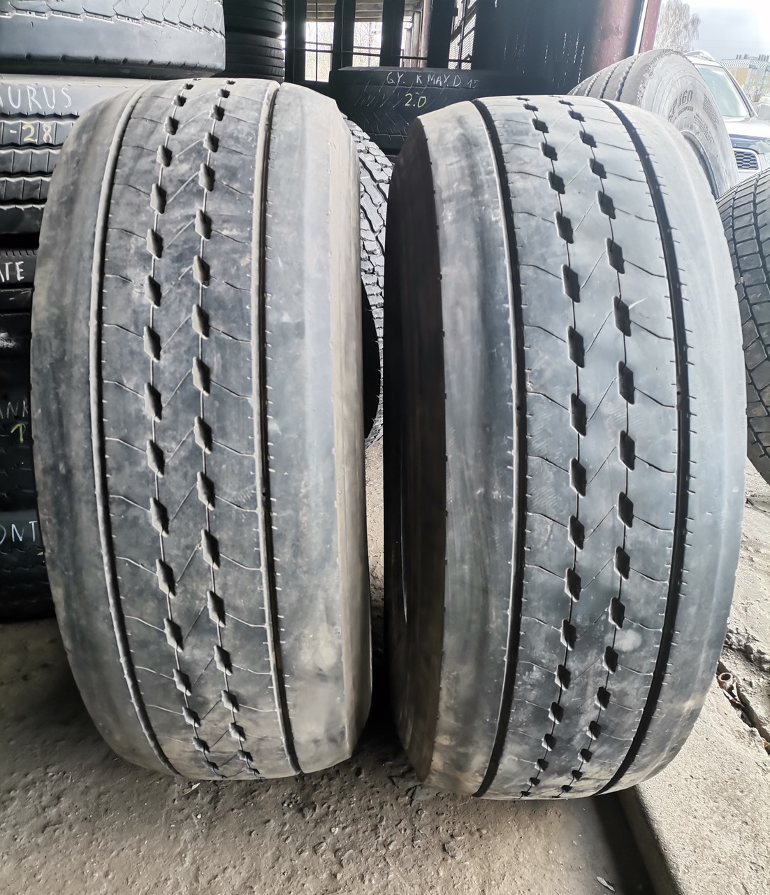 Шины грузовые б/у GoodYear К Max S 385/65R22,5 прицепная ось ,2 шт.