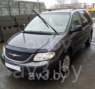 Дефлектор капота Chrysler Voyager 4 (2001-2007) / Dodge Caravan 4 (2001-2007) [CLR03] (VT52)