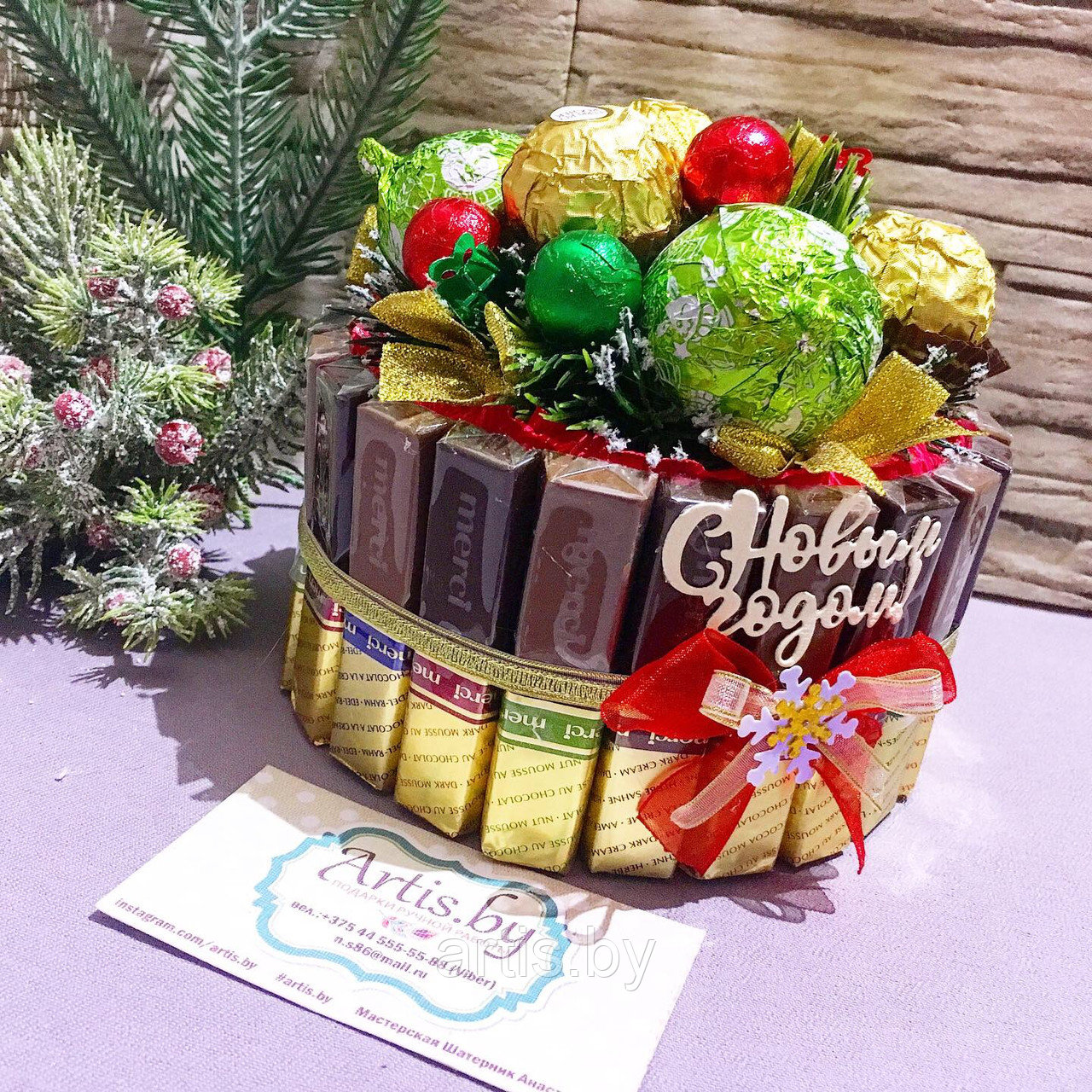 Композиция из конфет и шоколада "Новогодний тортик" - фото 2 - id-p122673091