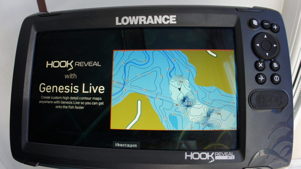 Эхолот Lowrance Hook Reveal 9 TripleShot + карты Беларуси