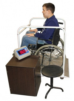 Весы медицинские МП «Здоровье» 300 ВДА (50/100г;Р) ХМ 7(80х80)К для взвешивания инвалидов колясочников