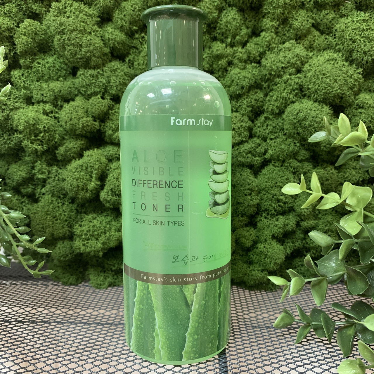 Увлажняющий тонер для лица с экстрактом алоэ вера FarmStay Visible Difference Fresh Toner Aloe, 350 мл - фото 1 - id-p123496725