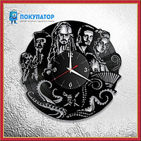 Оригинальные часы из виниловых пластинок "Пираты Карибского Моря". ПОД ЗАКАЗ 1-3 дня