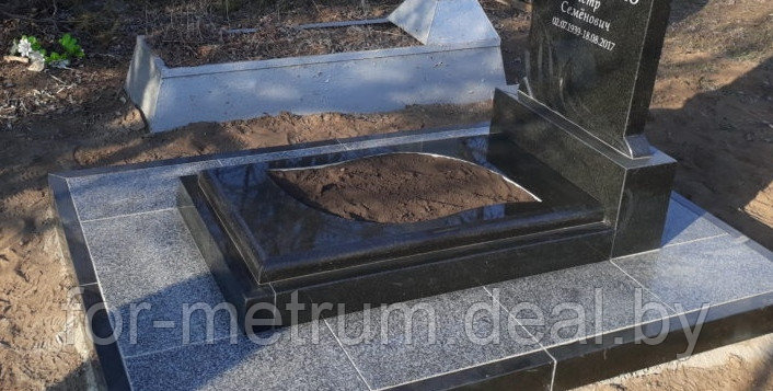 Надгробная плита №11 (Габбро-диабаз) - фото 1 - id-p123531323