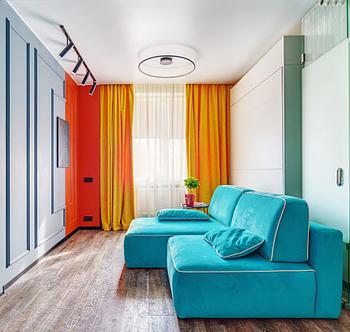 Ярко-оранжевые шторы для современной гостиной