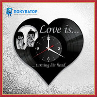 Оригинальные часы из виниловых пластинок "Любовь - 2 - love is". ПОД ЗАКАЗ 1-3 дня