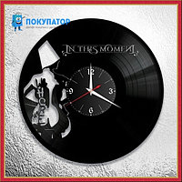 Оригинальные часы из виниловых пластинок "In This Moment". ПОД ЗАКАЗ 1-3 дня