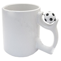 Кружка белая с футбольным мячом на ручке 330 мл