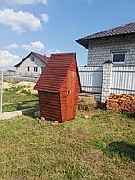 Туалет дачный деревянный "Терем №2" из блок-хауса