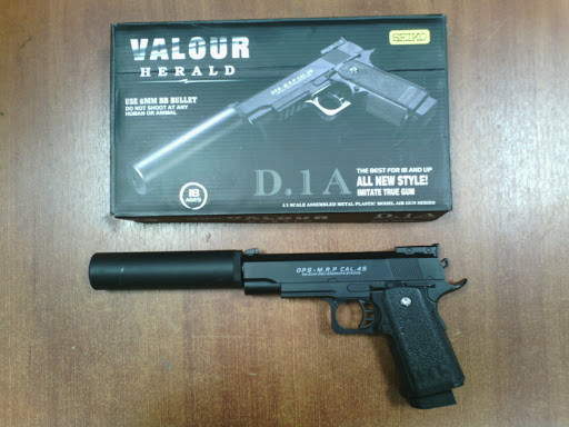 Страйкбольный детский пневматический пистолет с глушителем D1A - фото 1 - id-p124017783