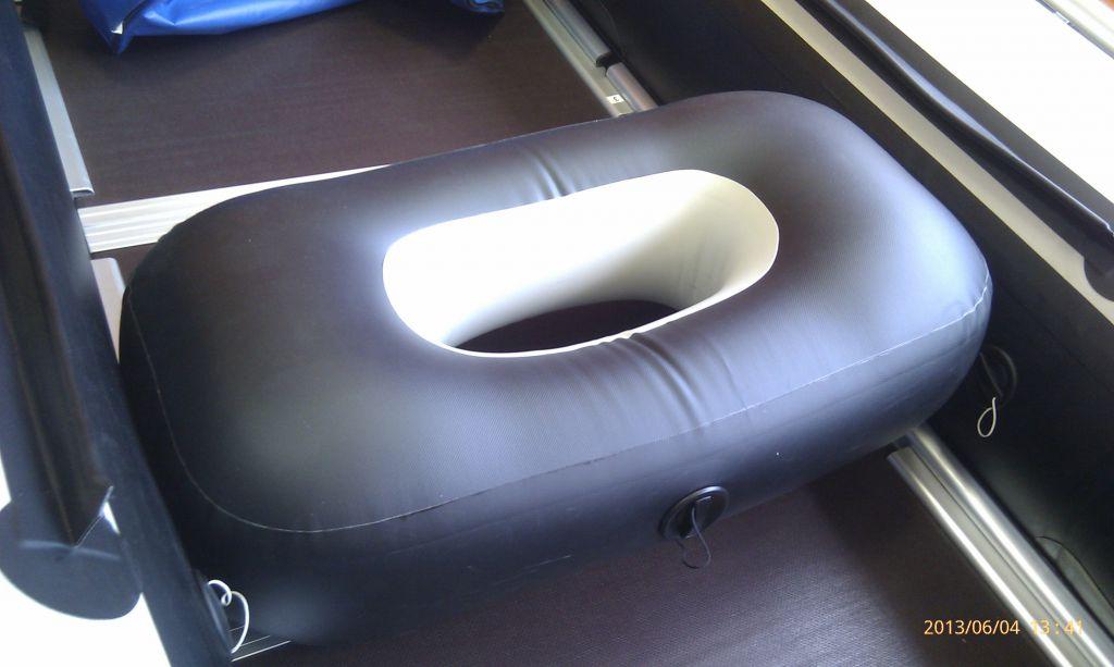 Сиденье надувное "овал" ПВХ для лодки (№2, черный). - фото 2 - id-p124240318