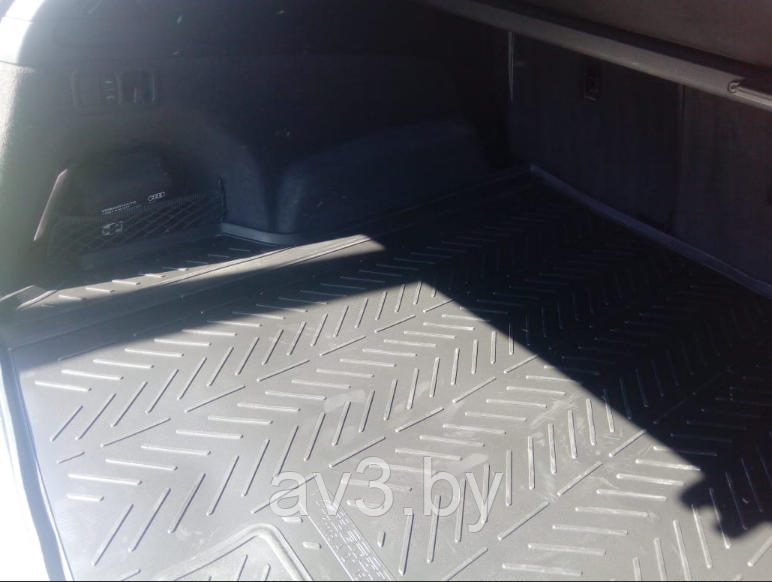 Коврик в багажник Audi Q7 2015-, 5 мест [71115] (Aileron) - фото 1 - id-p123992751