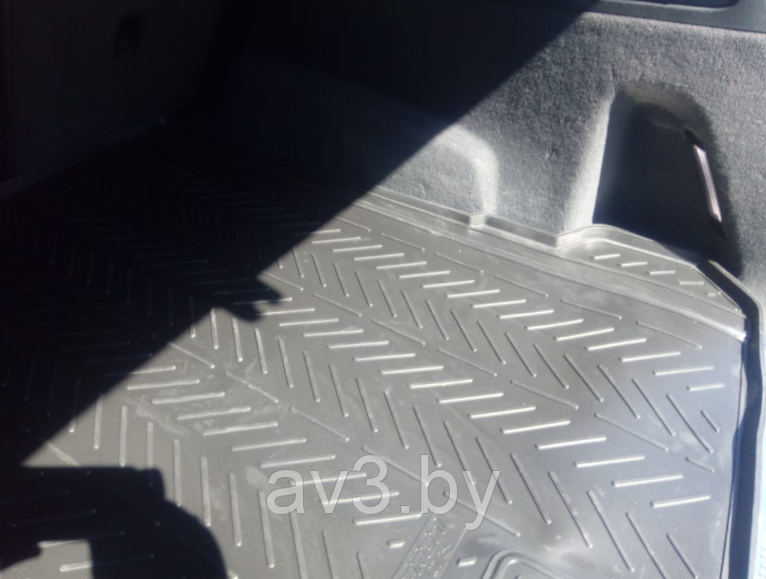 Коврик в багажник Audi Q7 2015-, 5 мест [71115] (Aileron) - фото 2 - id-p123992751