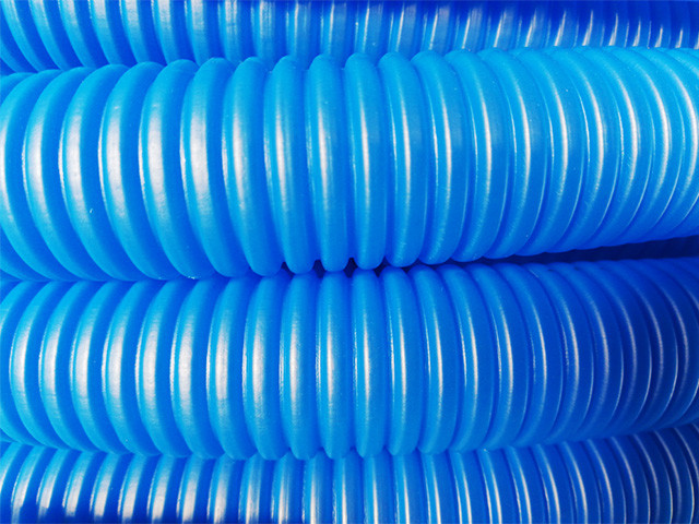 Трубка защитная гофрированная 43мм бухта 50м синяя (для 32 трубы) (Пешель для 32 трубы) (AV Engineering) - фото 1 - id-p124379283