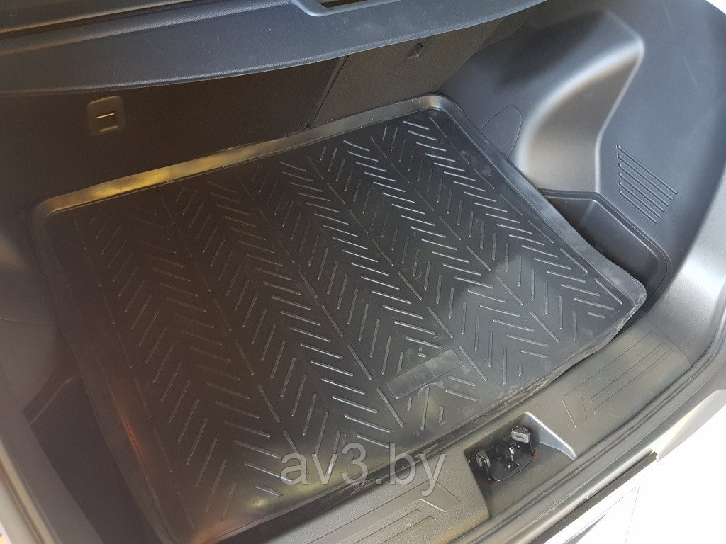 Коврик в багажник Lifan X70 2017- [73007] Aileron