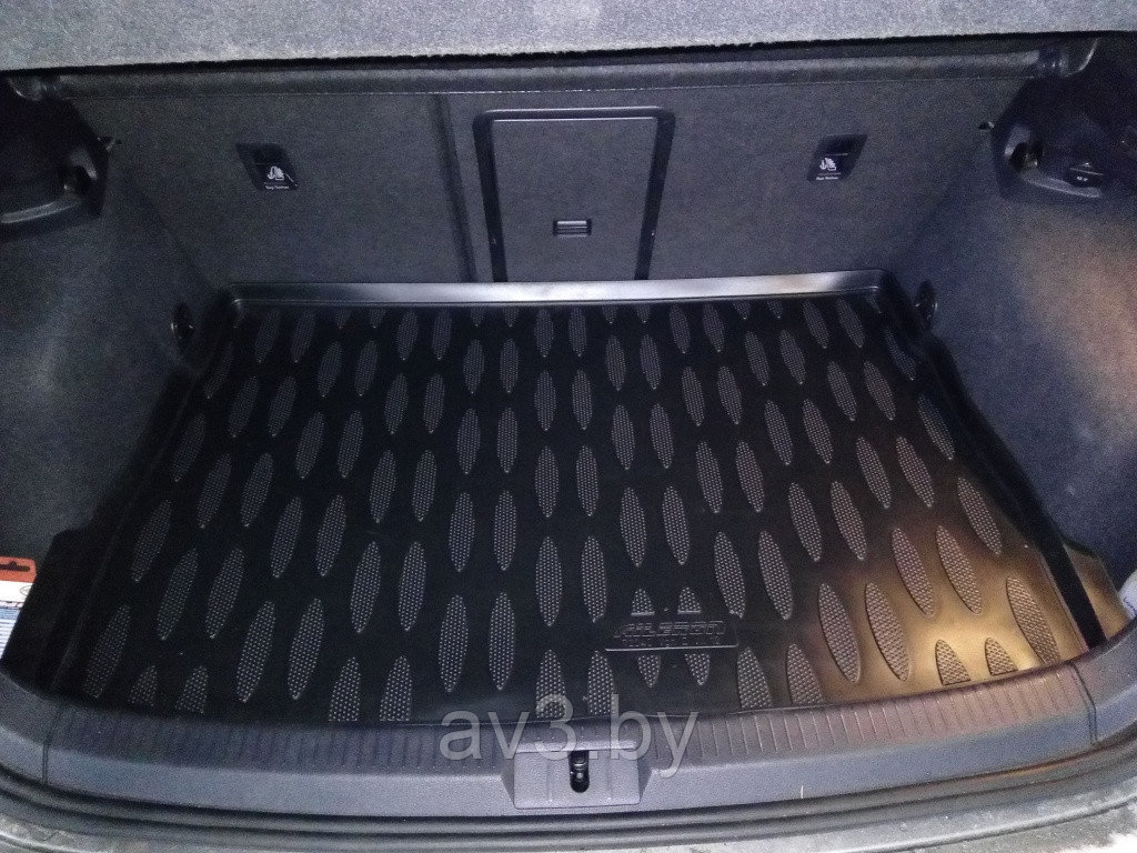 Коврик в багажник Volkswagen Golf 7 Htb (2012-) [72040] (Aileron) - фото 1 - id-p61118113