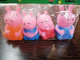 Игрушки пищалки "Семья Свинка Пеппа" Peppa Pig  (4 героя)