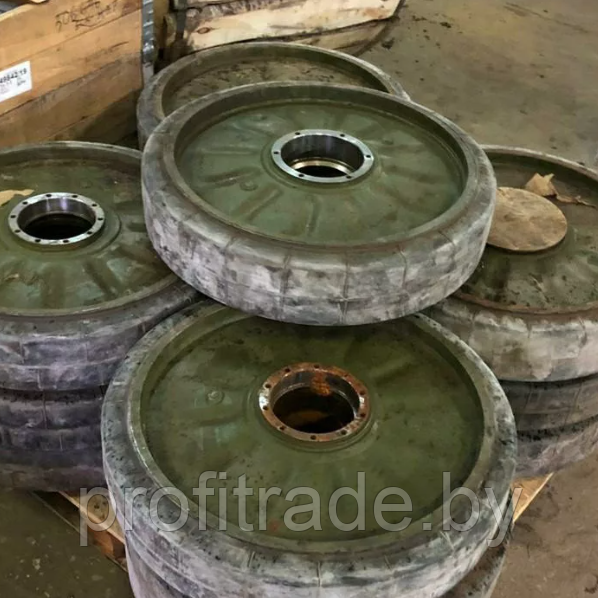 Каток с грузошиной  600*140