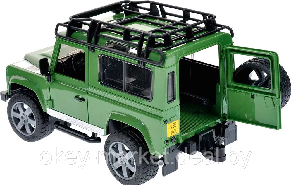 Игрушка Внедорожник Land Rover Defender Bruder Брудер 02590 - фото 3 - id-p124852799