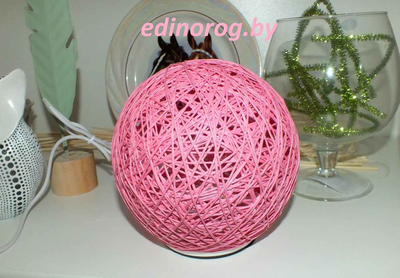 Светильники из ротанга Розовый
