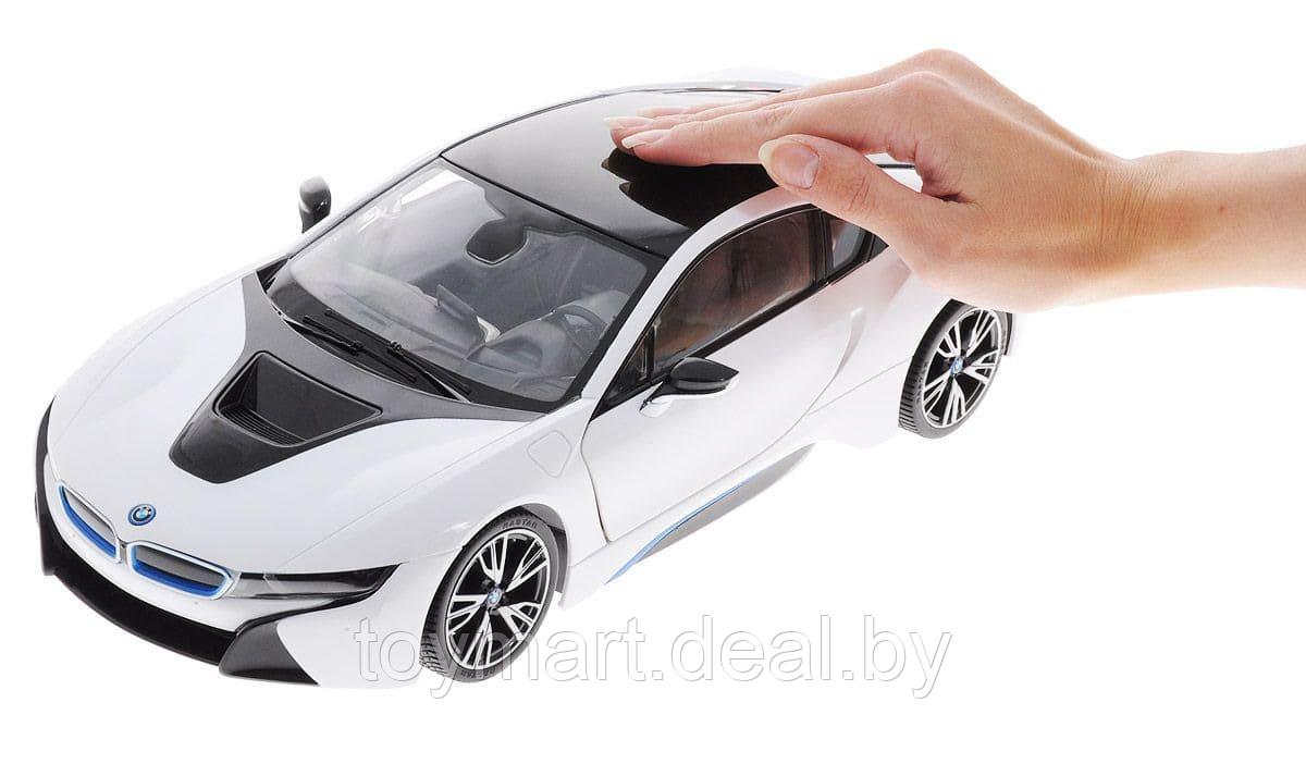 Автомобили 1 8. BMW i8 Rastar 1 14. Машина р/у 1:14 BMW i8, свет. Радиоуправляемая машинка BMW i8. BMW i8 белая машинка радиоуправляемая.