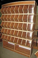 Стеллаж - витрина для конфет.