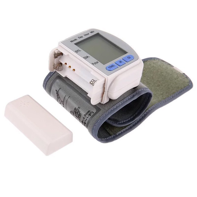 Электронный тонометр на запястье Blood Pressure Monitor CK-102s - фото 3 - id-p126429902