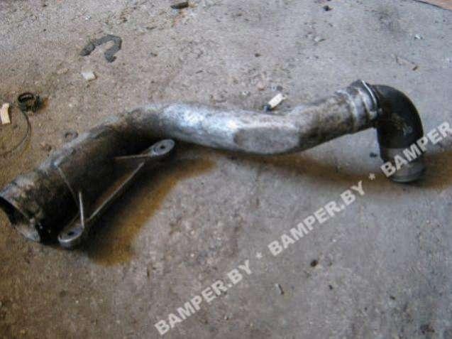 Патрубок турбины 1T0145790E Volkswagen Passat B6, Фольксваген Пассат Б6 2005-2010 гг.в.