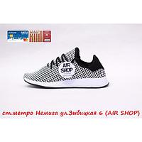 Deerupt black white