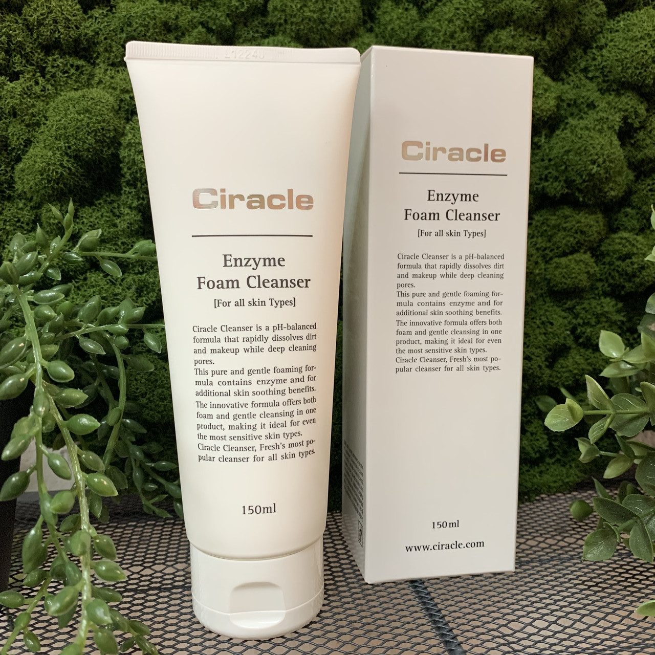 Пенка для умывания лица с энзимами папайи Ciracle Enzyme foam cleanser, 150 мл - фото 1 - id-p127047297