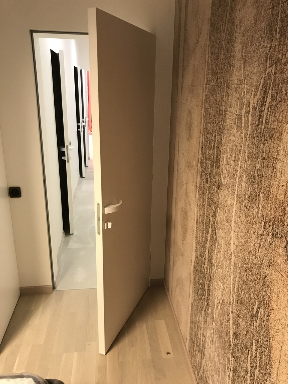 Упор магнитный автоматический скрытый FANTOM PREMIUM прозрачный (ID ...