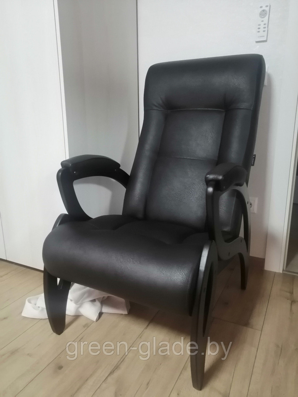 Кресло для отдыха модель 51 каркас Венге экокожа Дунди-108 - фото 1 - id-p89639544
