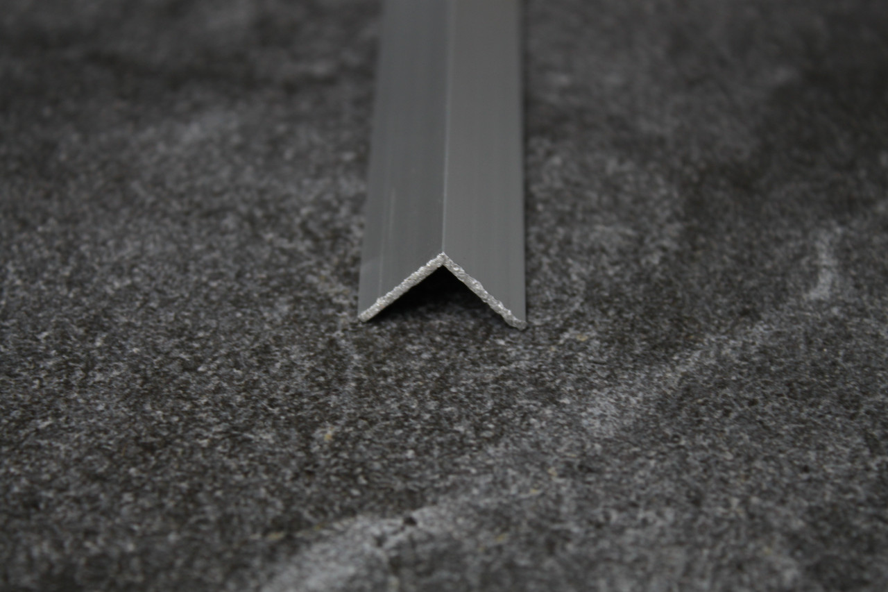 Уголок алюминиевый 15х15 серебро 3,0м - фото 1 - id-p92634410