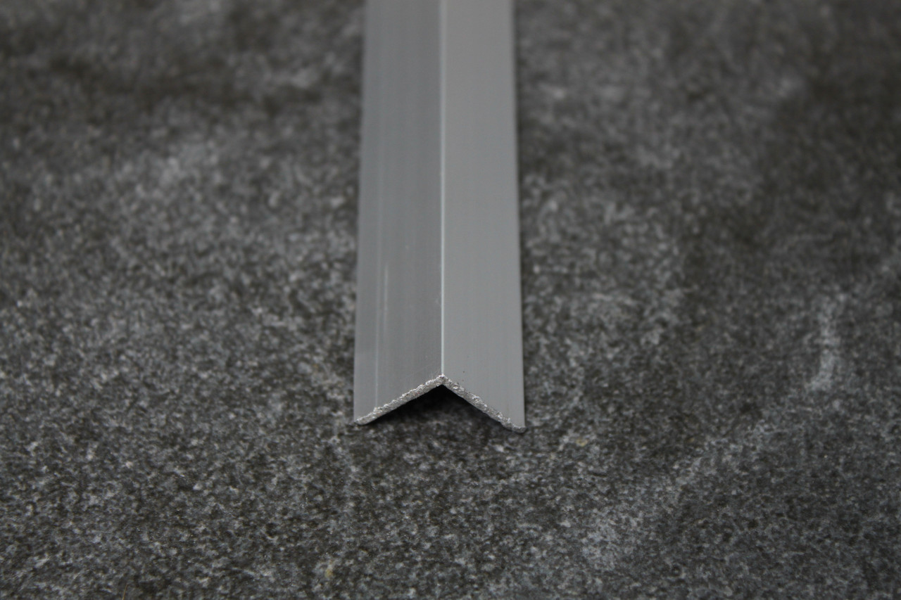 Уголок алюминиевый 15х15 серебро 3,0м - фото 2 - id-p92634410
