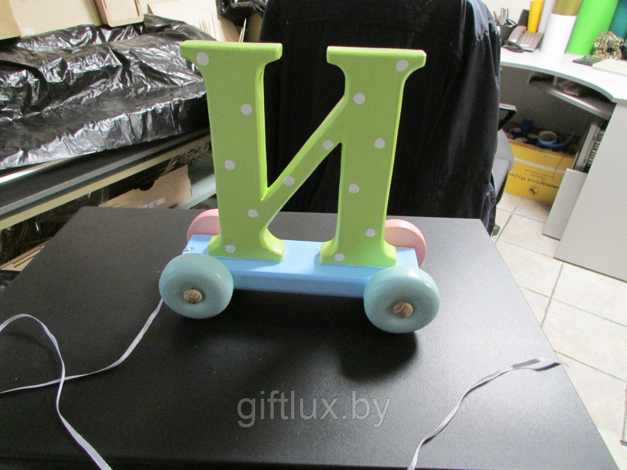 Сувенир деревянный Буква, 20*20 см N (И)