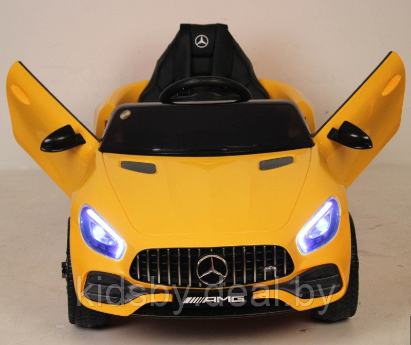 Детский электромобиль RiverToys Mercedes-Benz AMG GT O008OO (желтый) лицензия - фото 2 - id-p109520746