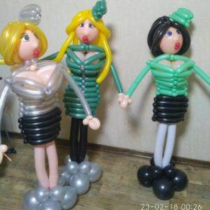 Кукла-солдатка из шариков