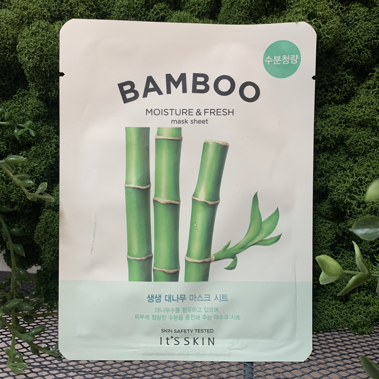Тканевая маска для лица освежающая с экстрактом бамбука It's Skin The Fresh Bamboo Mask Sheet - фото 1 - id-p128291164