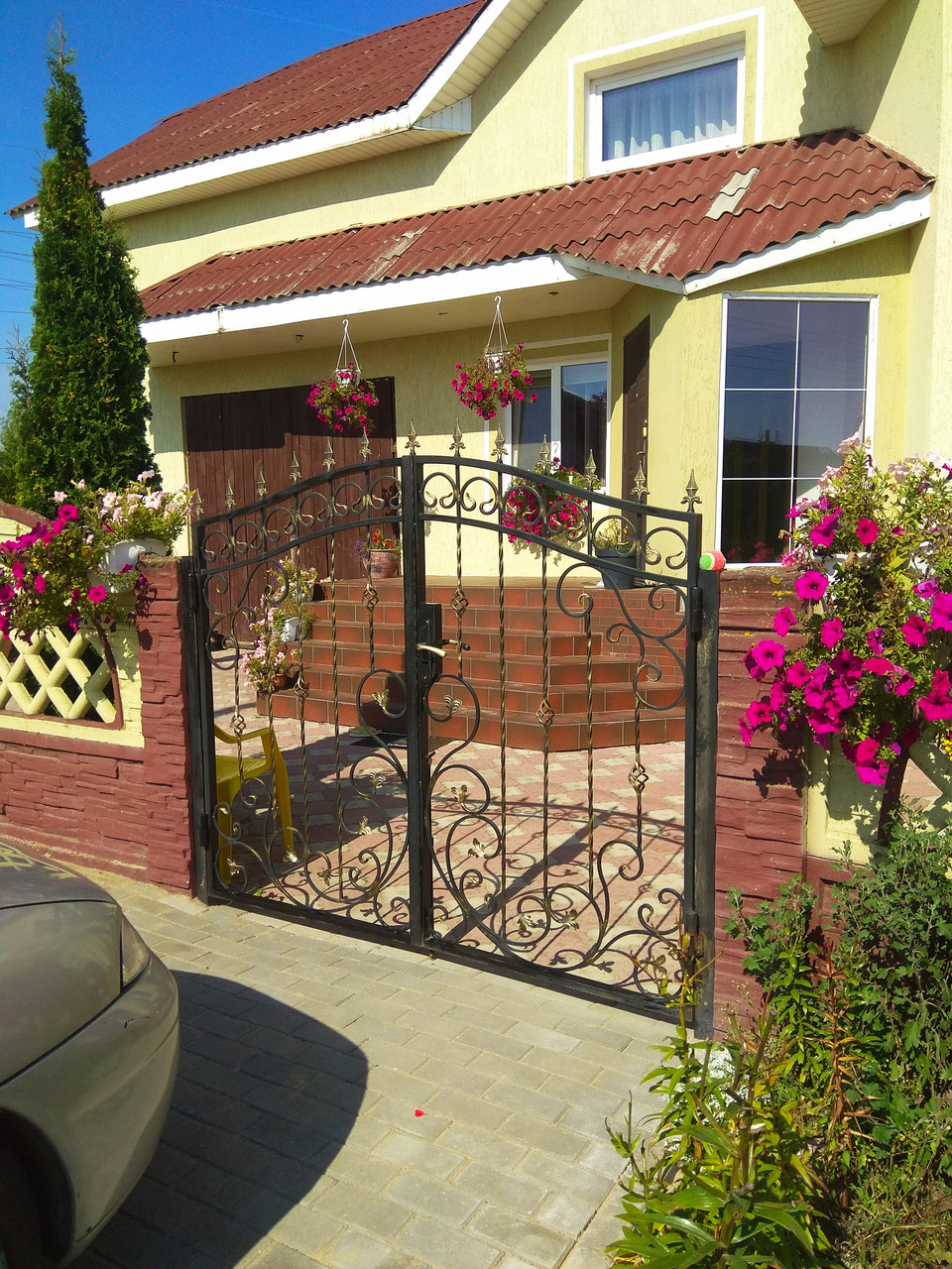 Калитка с декоративной ковкой №23